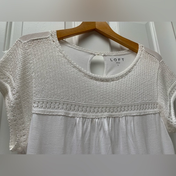 LOFT linen blend tshirt - Picture 2 of 7